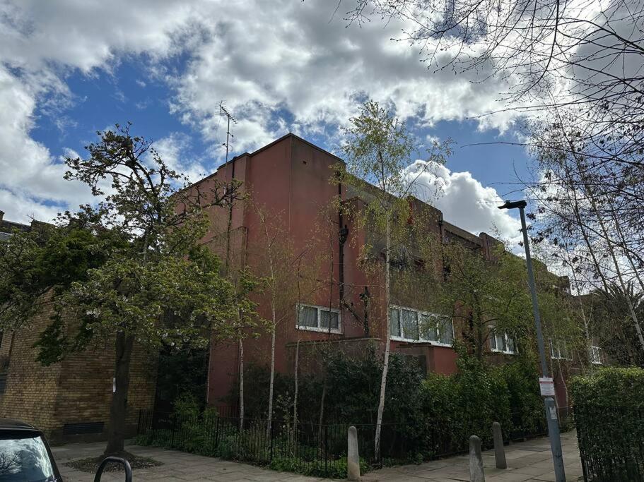 Stylish, Smart & Fun 4 Bed Home London Exterior photo