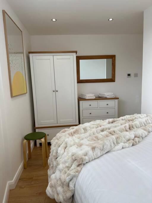 Stylish, Smart & Fun 4 Bed Home London Exterior photo