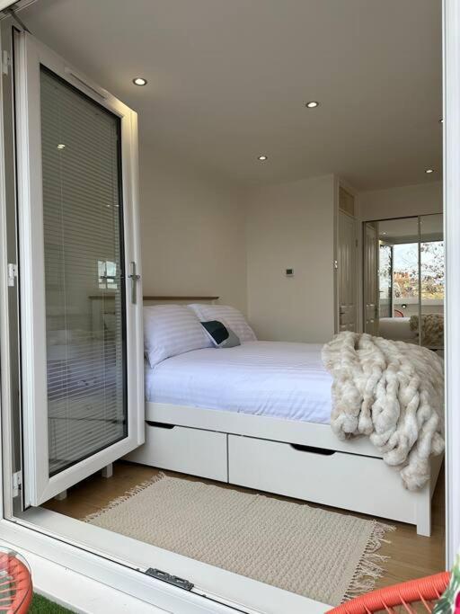 Stylish, Smart & Fun 4 Bed Home London Exterior photo